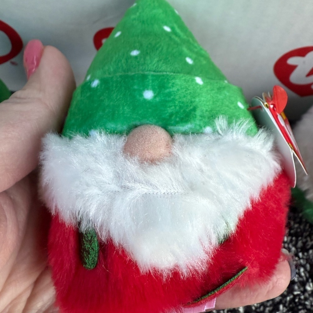 4 NEW Ty Topsy Turvy Gnome Plush - Festive Red Greeen White Christmas Brand New - Picture 9 of 12